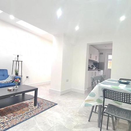 Cosy Single Room In Manor Park London Exterior photo