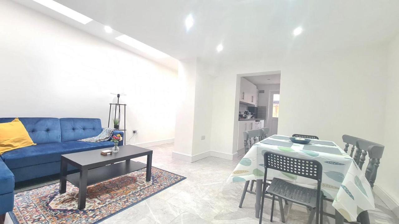 Cosy Single Room In Manor Park London Exterior photo